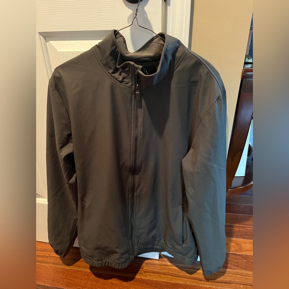 Cuts Clothing Men’s lightweight jacket, size Large in Slate grey color